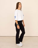 crop-top-Women-blanc-bleu-oversized