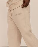 Men beige pantalon side view