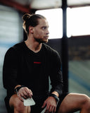 men black&red t shirt long sleeve mouvement view