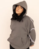 women oversized gris hoodie side view