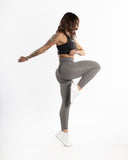 Women gray legging mouvement view