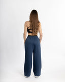 women oversized bleu pantalon back view