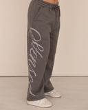 women oversized gris pantalon side view