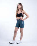 women bleu short view