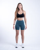women bleu short view