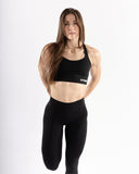 Women black sport bra straps mouvement view